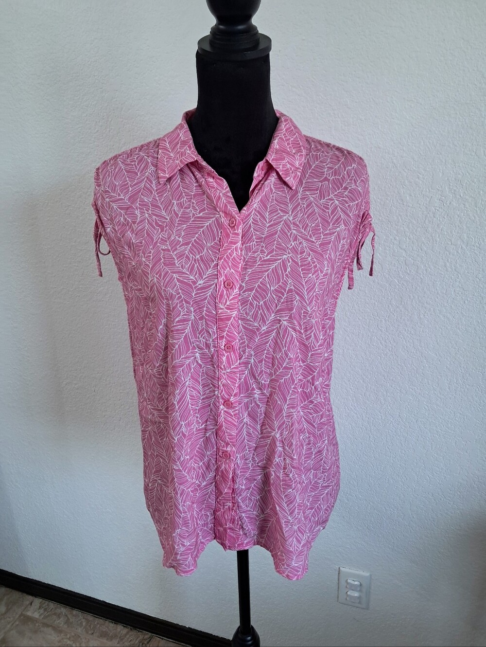 Croft & Barrow Pink Tropical Leaf Print Button Up Cap Sleeve Tunic Vacation